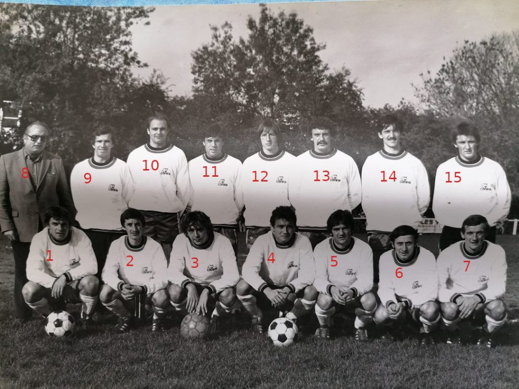Ã‰quipe de Football, annÃ©e inconnue, numÃ©rotÃ©.