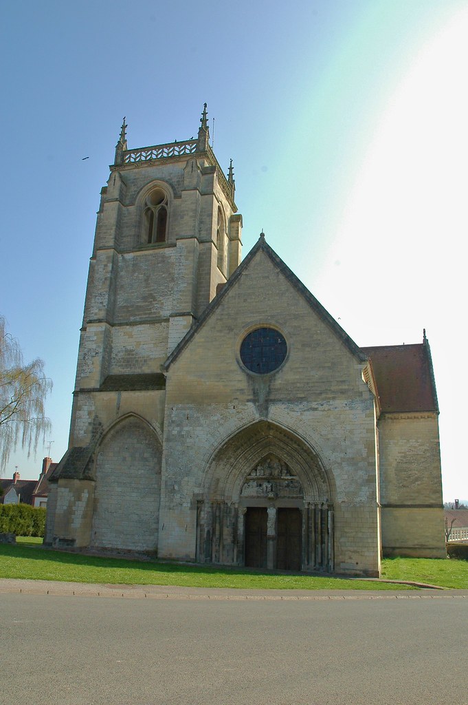 La collÃ©giale, le portail.