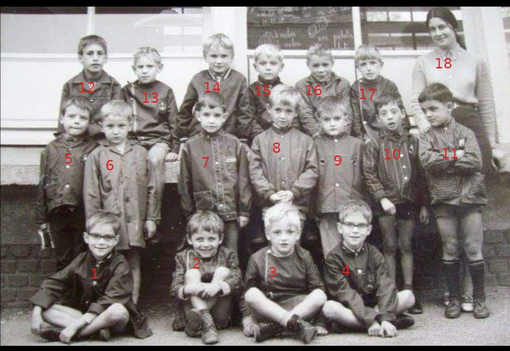 Photo de classe Cp vers 1969, numÃ©rotÃ©.