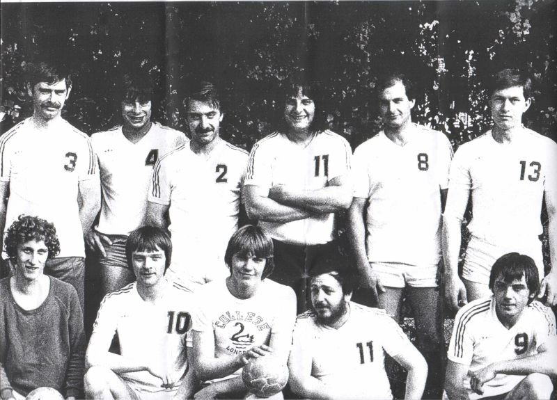 Ã‰quipe de l'ASAEL Handball LongprÃ© les Corps Saints.