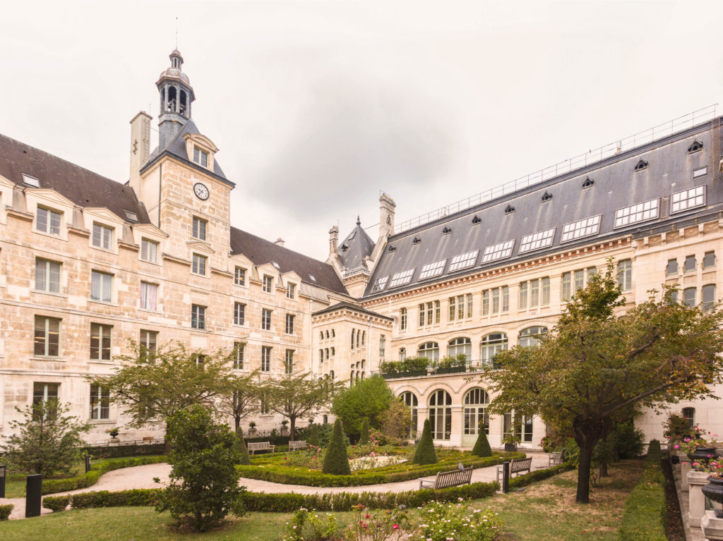 LycÃ©e Lous Legrand Ã  Paris.