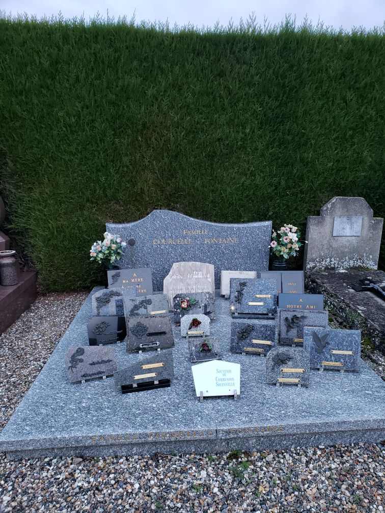 Le caveau familial de la famille Courcelle.