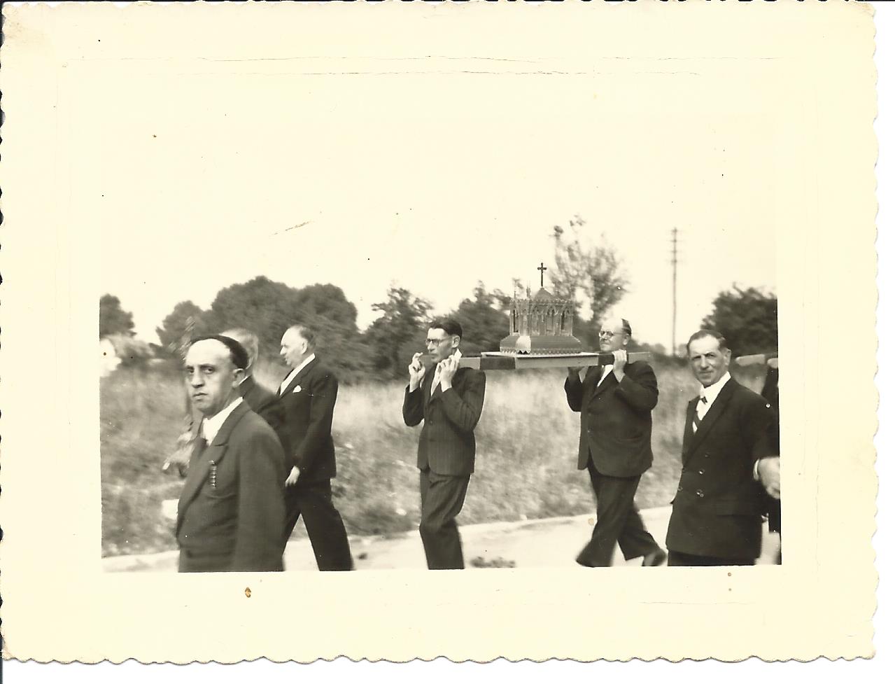 Photo de la fÃªte des reliques 8 septembre 1955.